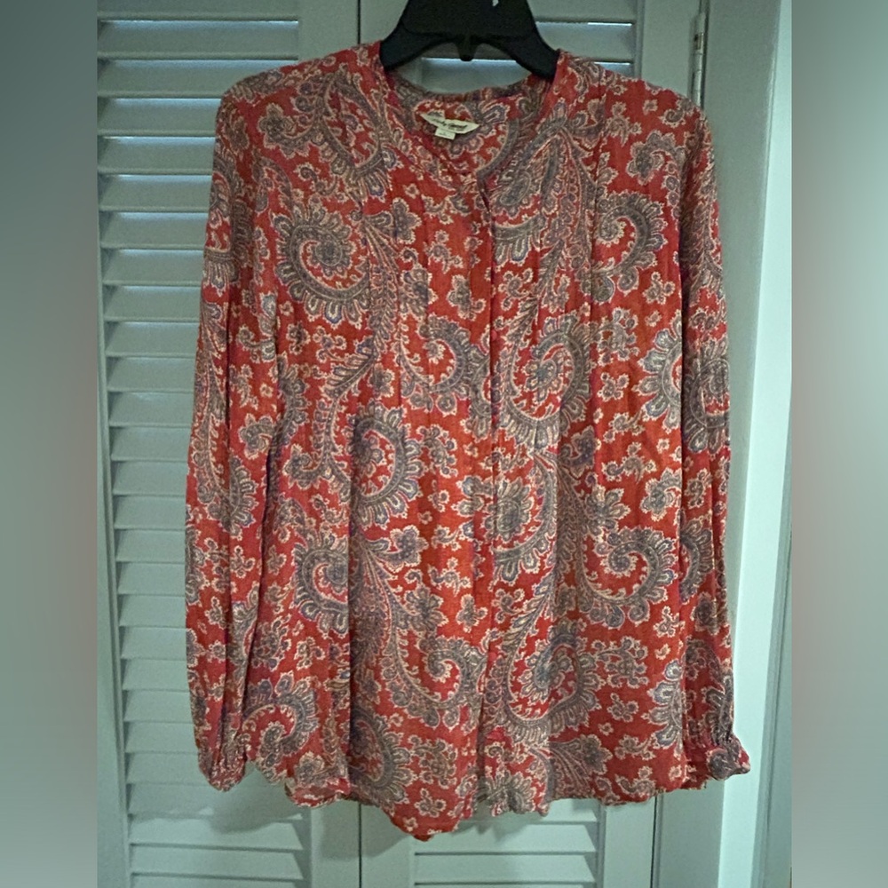 Size Large. Lucky brand shirt. EUC